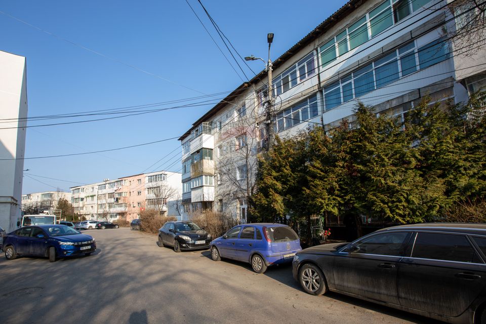 2 room Apartment for sale, Milcov area