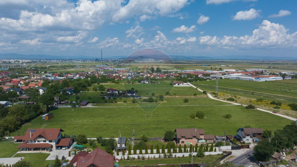 Lot de casa intrare Sacele -Strada Iernii, 513mp