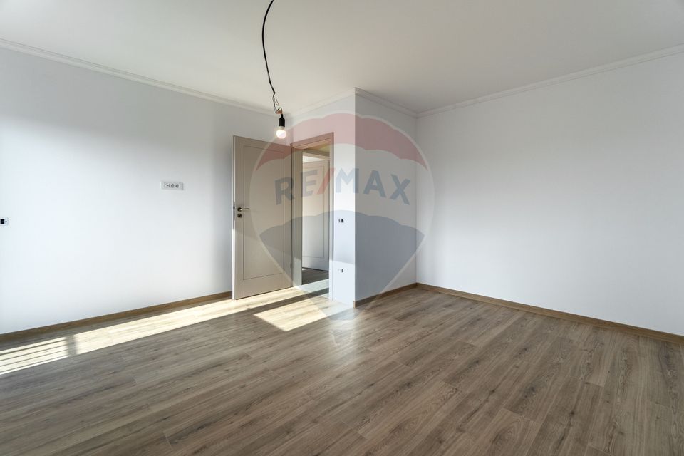 5 room House / Villa for sale