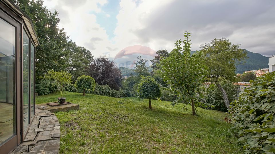 Casă / Vilă de vânzare – Strada Sitei nr. 42, Brașov