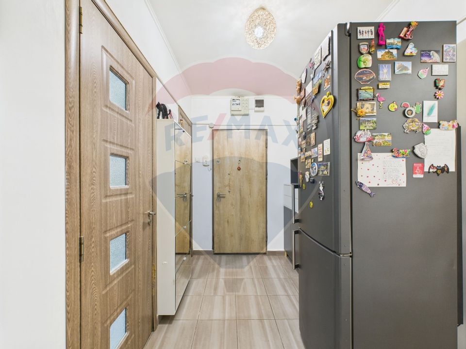 Quiet 3-room apartment for sale in Brancoveanu area