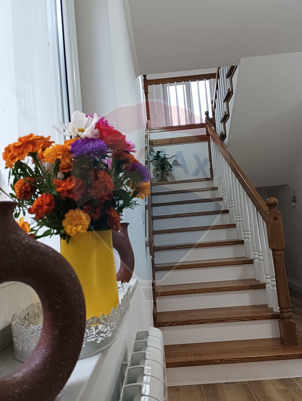 Casă / Vilă de vânzare pe str Mihai Pitei nr22 Radauti