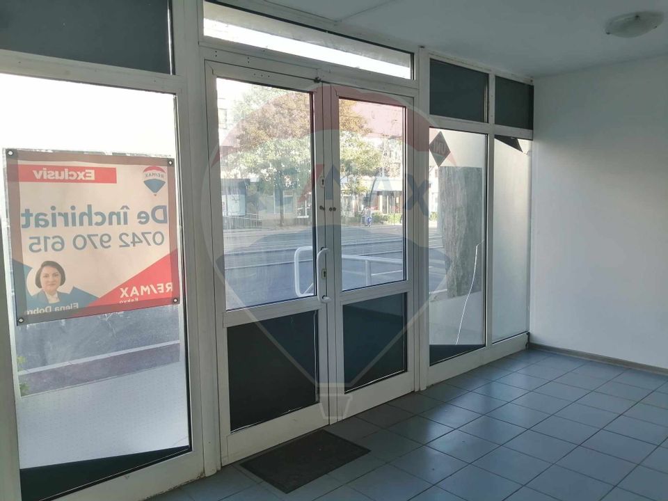 48.43sq.m Commercial Space for rent, Micro 14 area
