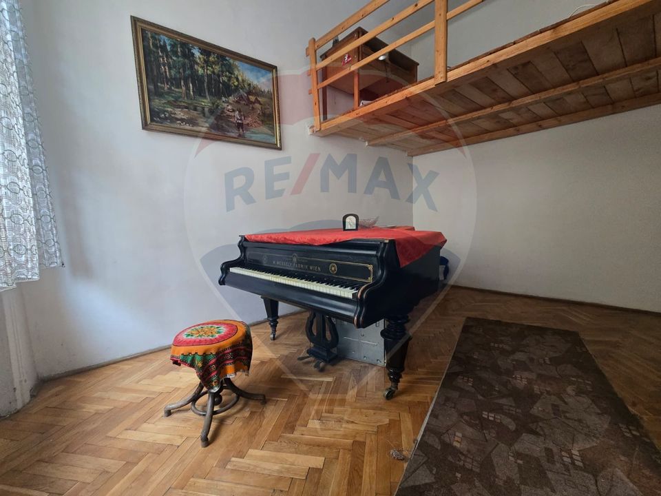 de vanzare Apartament 2 camere în clădire istorică cu lift, Str. Horea