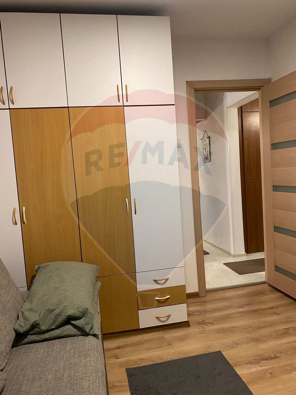 Apartament 3 camere, spatios, zona Alfa