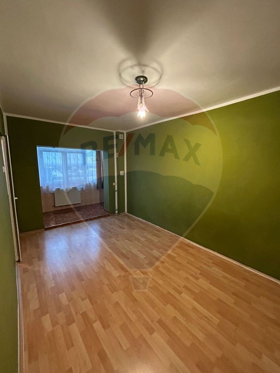 Garsonieră de vânzare