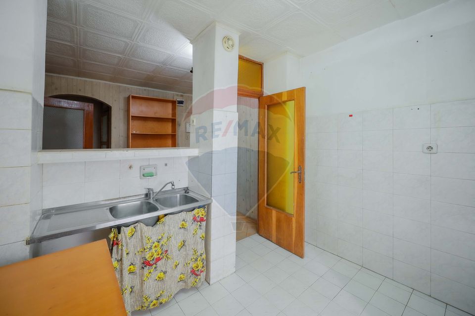 De vânzare – Apartament 2 camere, parter înalt, triplă orientare