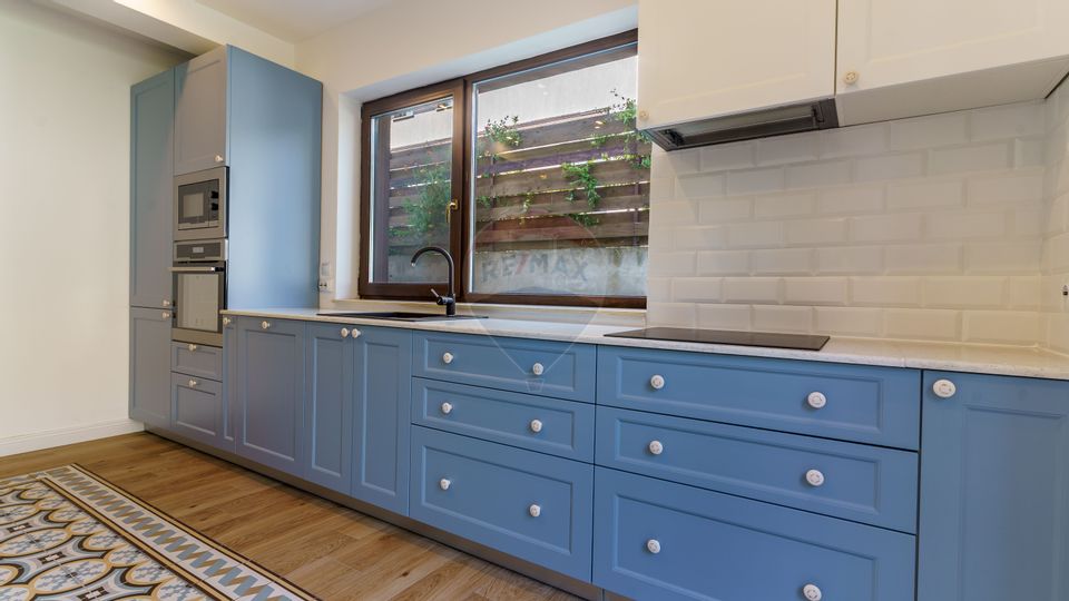 Duplex utilat si mobilat modern | 162 mp utili | garaj | panorama