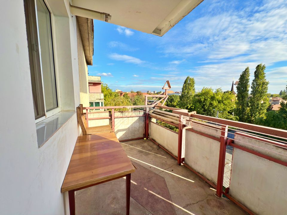 Apartament decomandat, situat la 100 m de Piața Catedralei, Arad