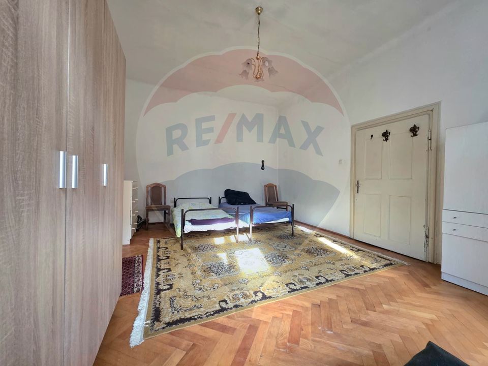 4 room House / Villa for sale, Ultracentral area