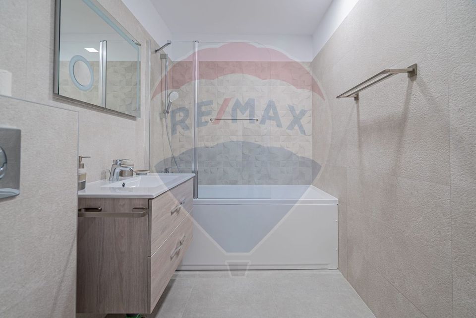 2 room Apartment for rent, Tractorul area