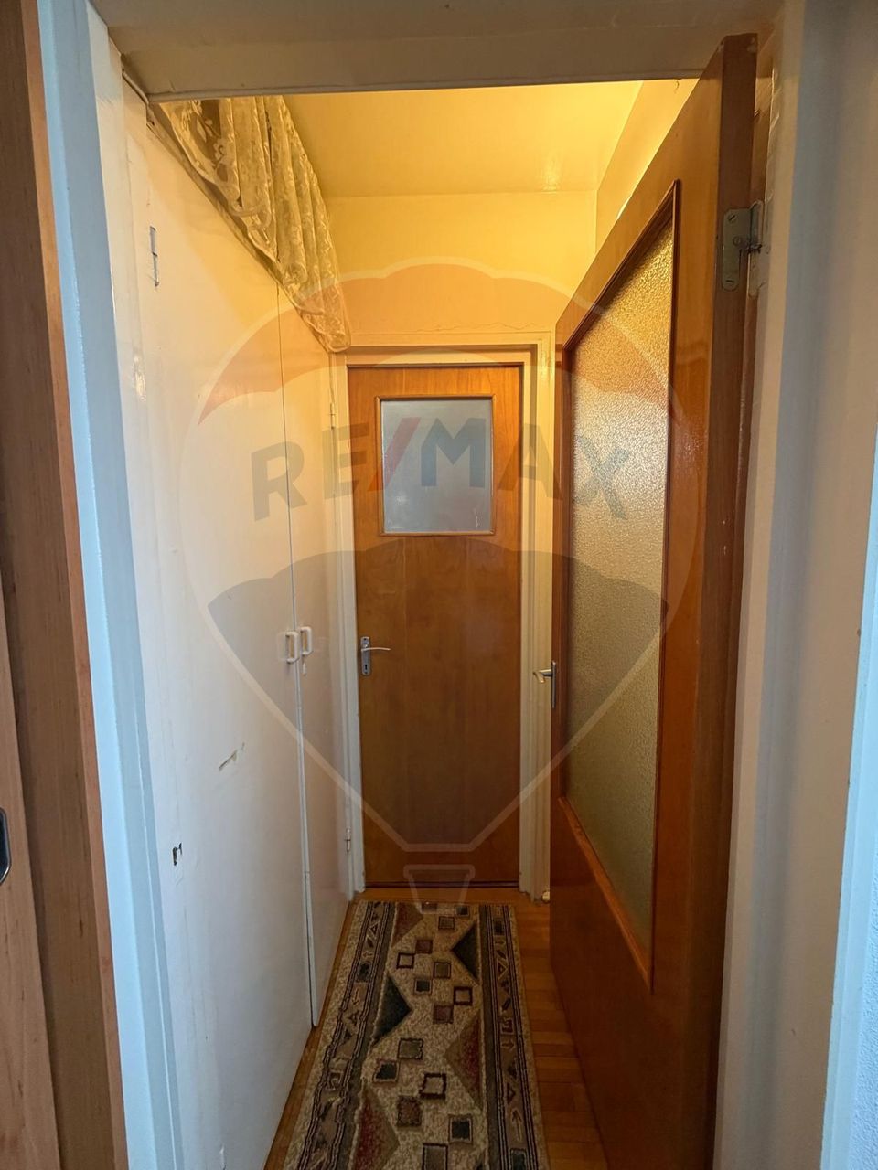 Apartament de închiriat-2 camere zona Titan