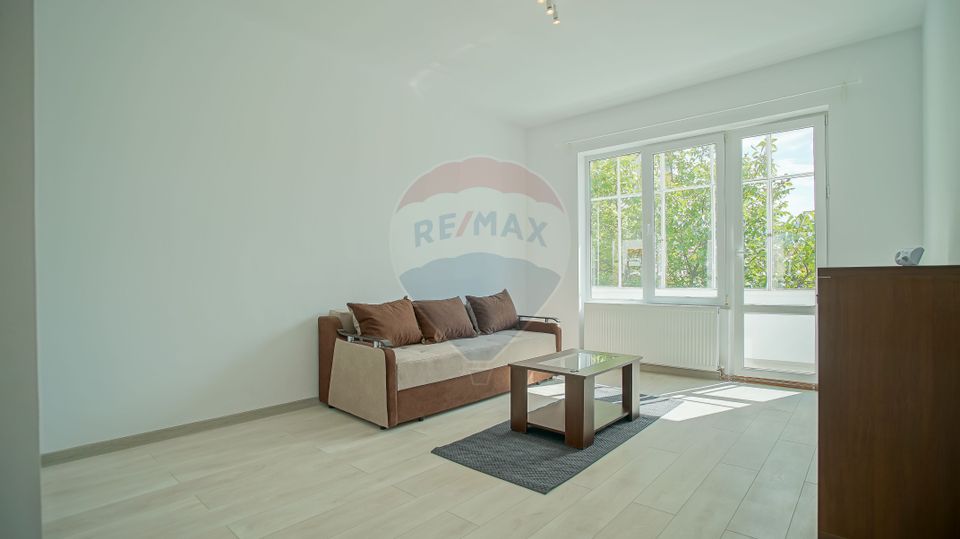 2 room Apartment for rent, Tractorul area