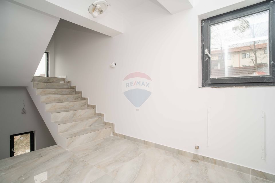 5 room House / Villa for sale