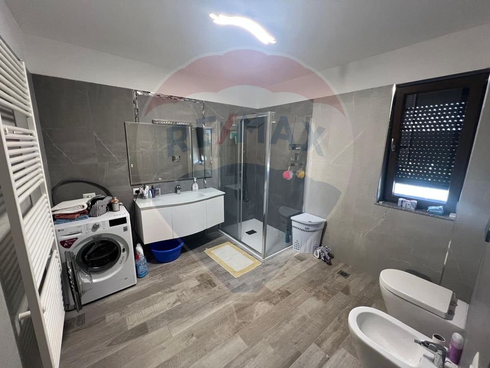 4 room House / Villa for sale, Sud-Est area