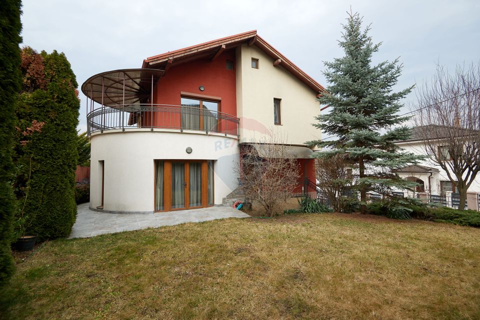 5 room House / Villa for sale, Campului area