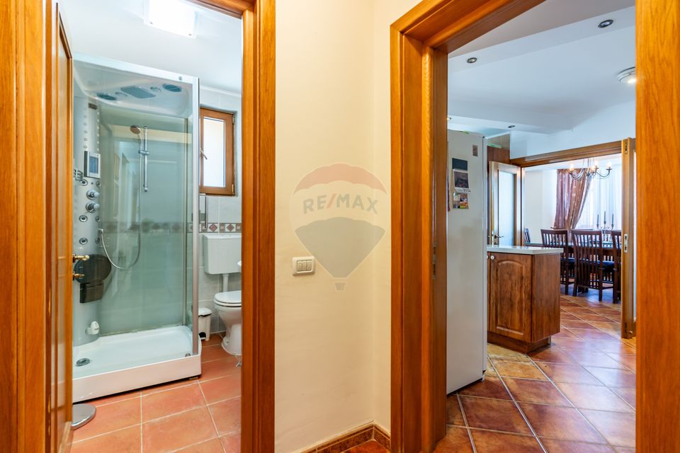 House / Villa for sale in Corbeanca, Blue Lagoon, near the lake