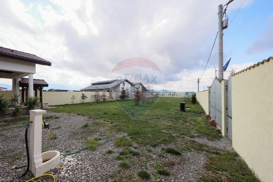 Casă single pe un nivel, construcție premium–Cartier Izvor, Tărlungeni