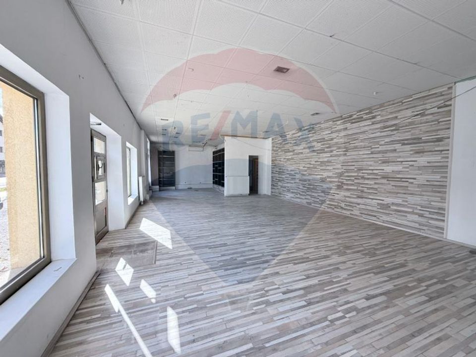 Spațiu comercial 110 mp-Inchiriere- vizibilitate excelentă
