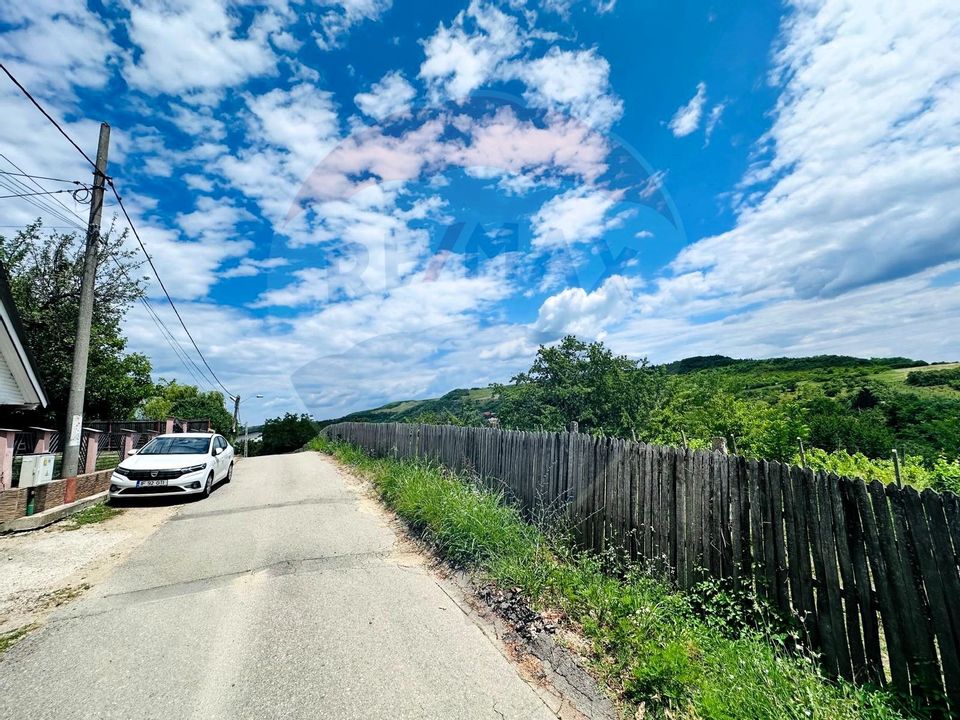 Casa cu Toate Utilitatile,Vedere Panoramica,Livada-Stefanesti, Arges