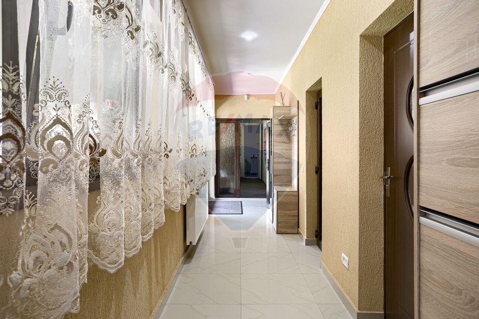 5 room House / Villa for sale