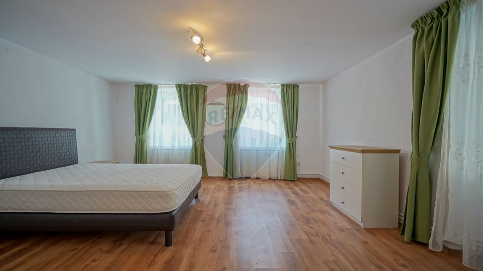 Detached house for sale in Șcheii Brașovului!