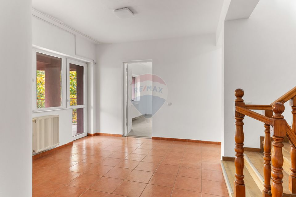 DE INCHIRIAT  Vilă cu 14 camere PIPERA/VOLUNTARI/ROND OMV