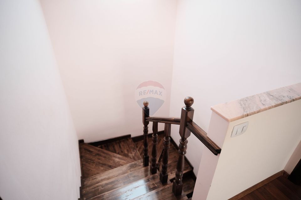 4 room House / Villa for sale