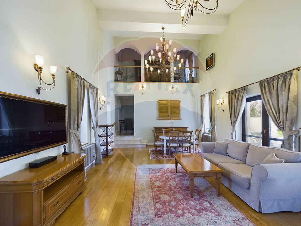 Unique Opportunity: Luxury House with Pool and Premium Finishes