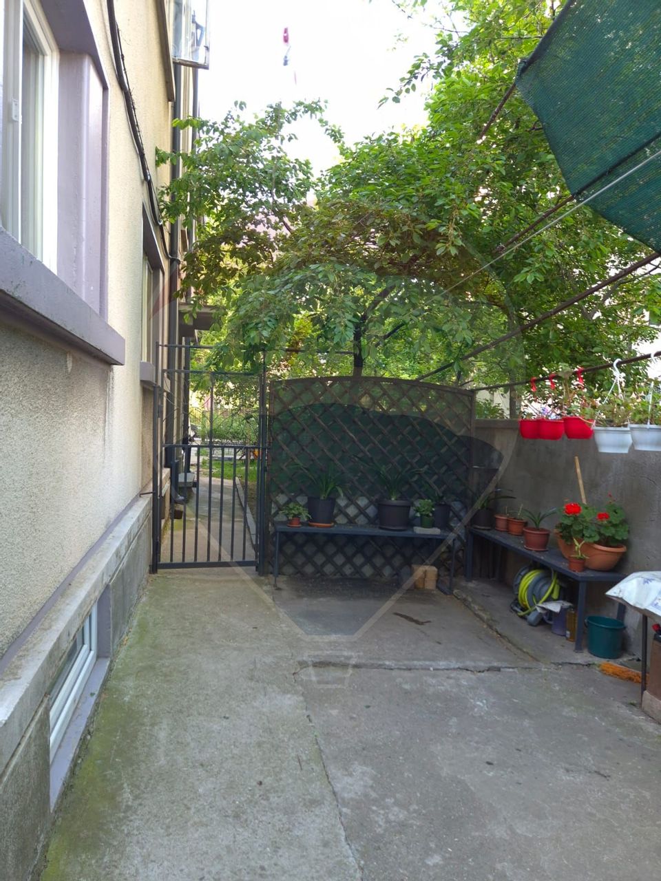 Casă / Vilă cu 11 camere de vânzare în zona Iancului