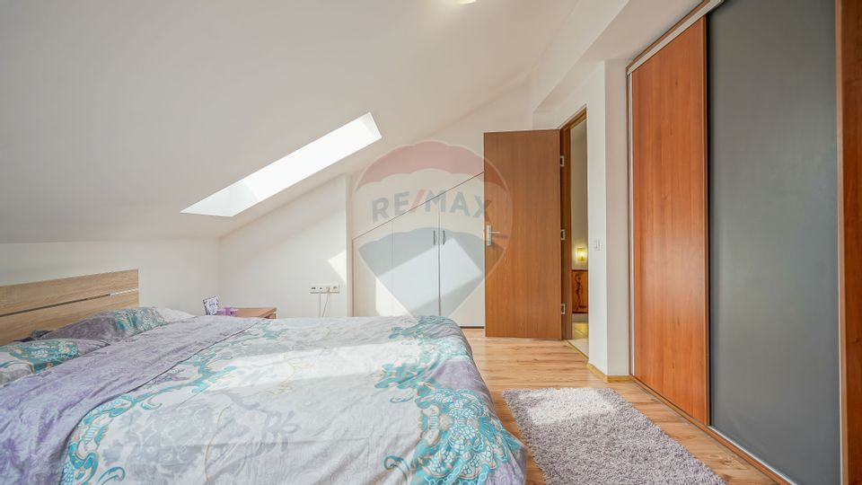 Apartament cu 2 camere deosebit, plin de căldură și lumină.