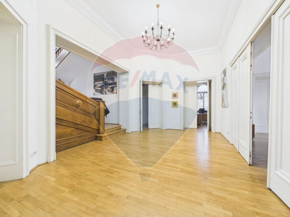 14 room House / Villa for rent, Dacia area