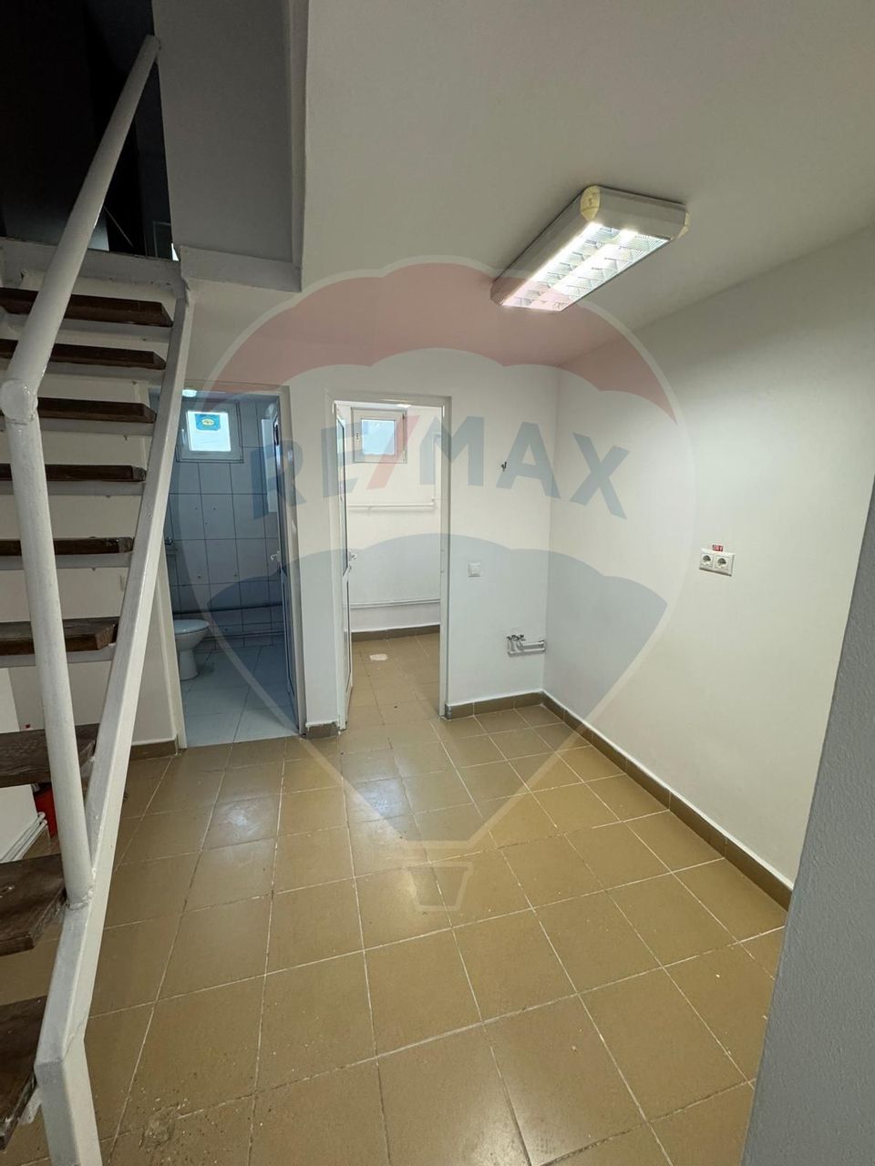 99sq.m Commercial Space for rent, Marasti area