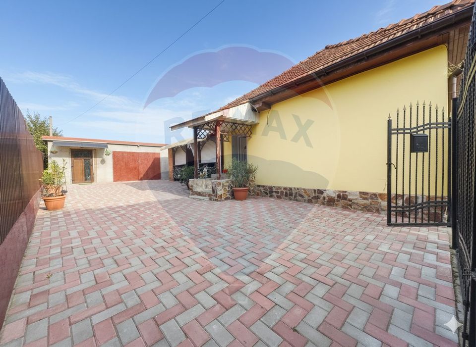 Casă de vanzare in Bazosu Nou