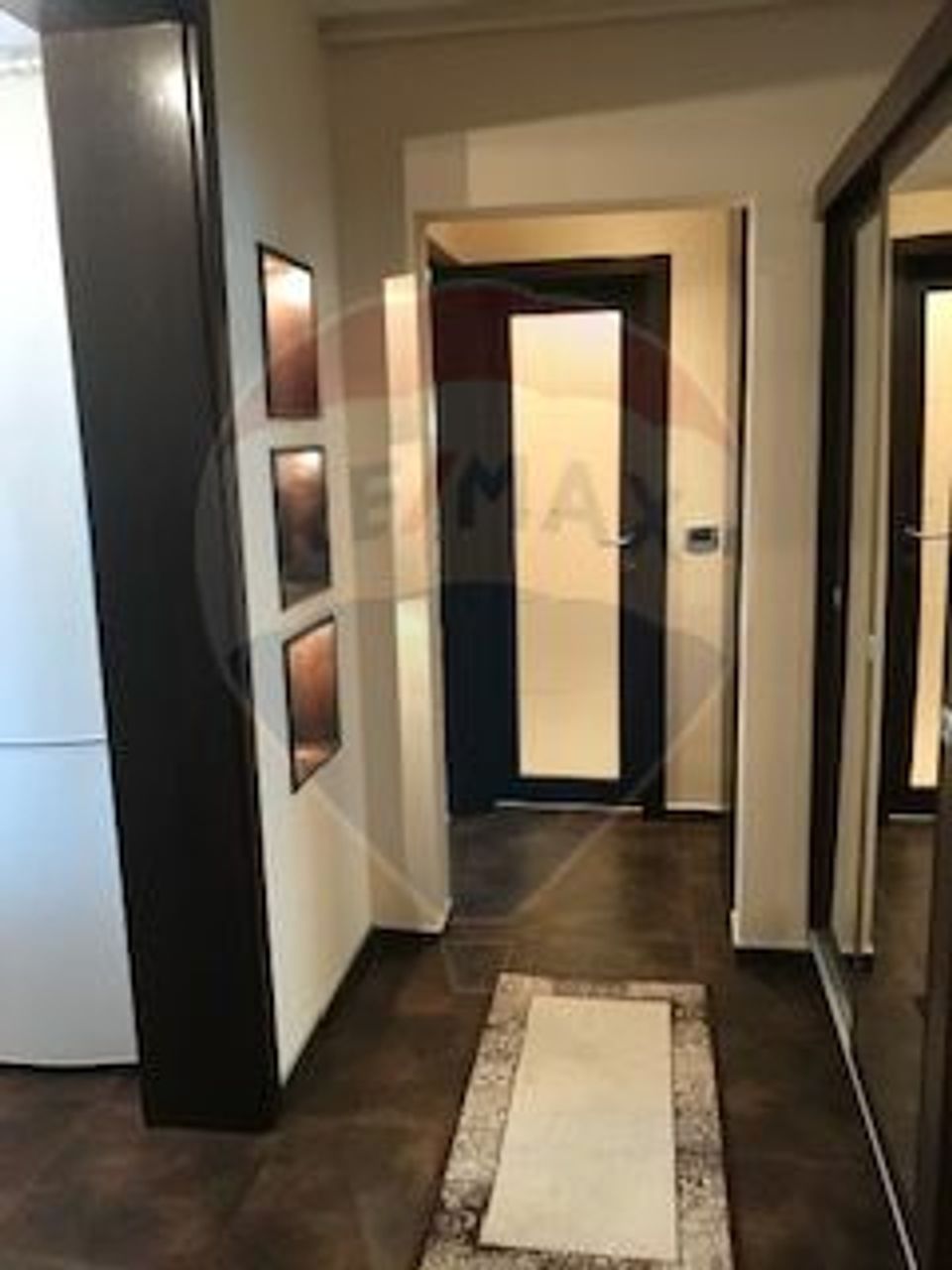 Apartament 2 camere de închiriat, str. Lunga