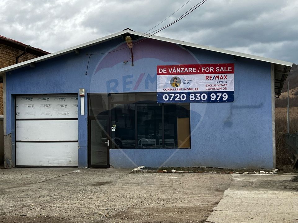 212sq.m Commercial Space for sale