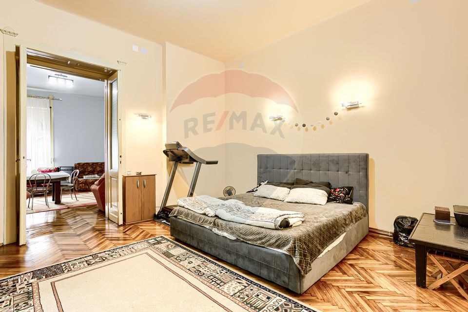 Apartament de vanzare 4 camere Ultracentral 0% Comision