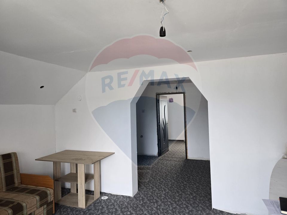 4 room House / Villa for sale