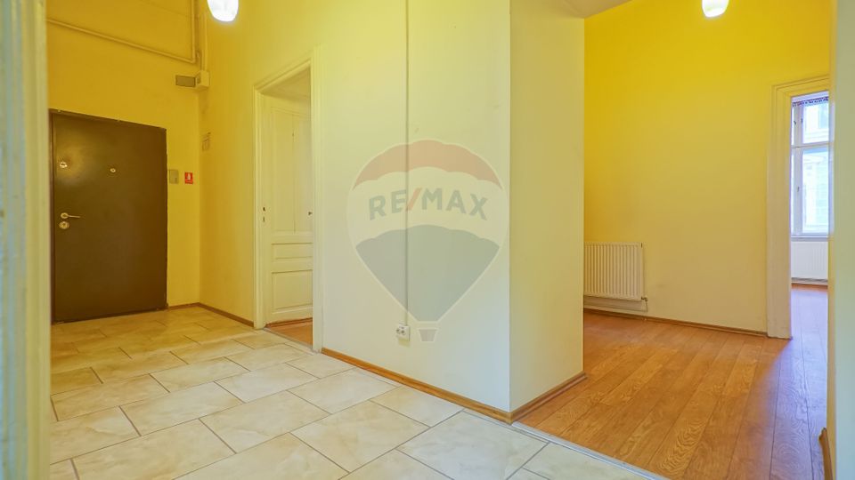 0% commission - Apartment with story tab in The Historic Center
