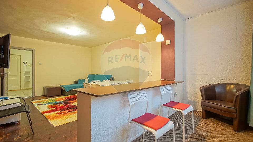 Apartament cu 3 camere de închiriat în zona Brasovul Vechi