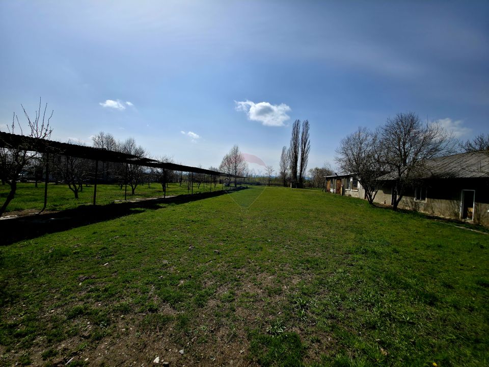 400sq.m Industrial Space for sale