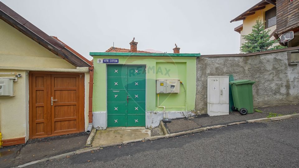 Casă / Vilă cu 5 camere de vânzare în zona Schei, Cotun 9