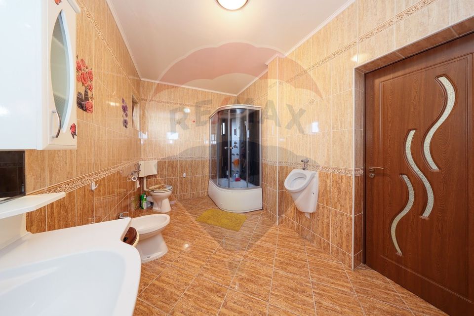 4 room House / Villa for sale