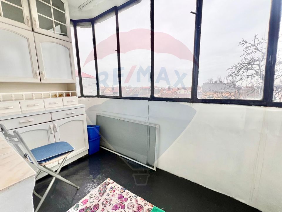 2 room Apartment for rent, Decebal area