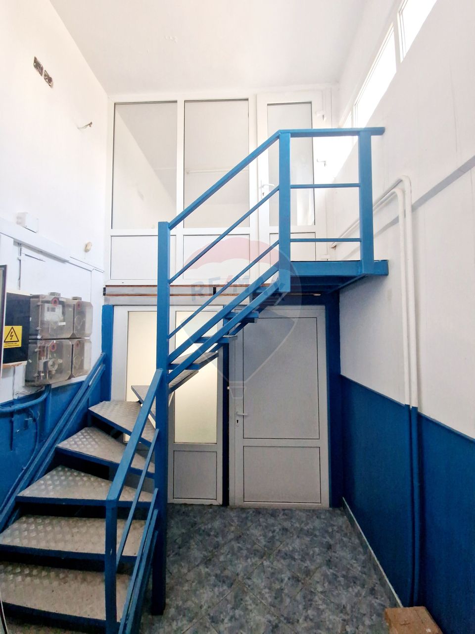 327sq.m Commercial Space for sale, Maratei area