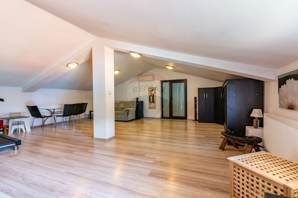 A House Like Home, beautiful courtyard 1950sqm, near the Green Quarter