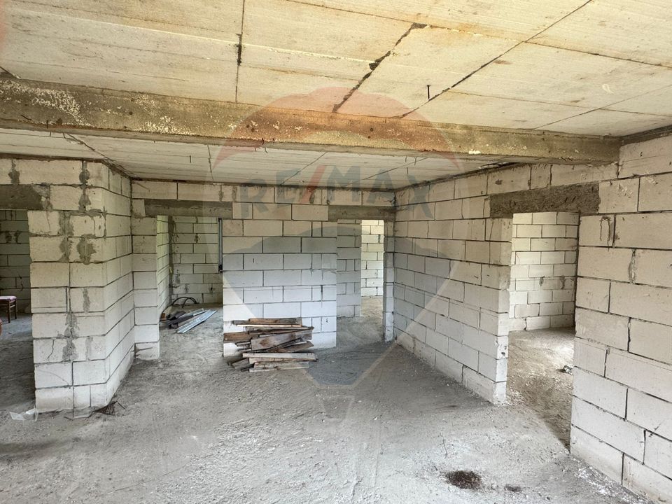 7 room House / Villa for sale