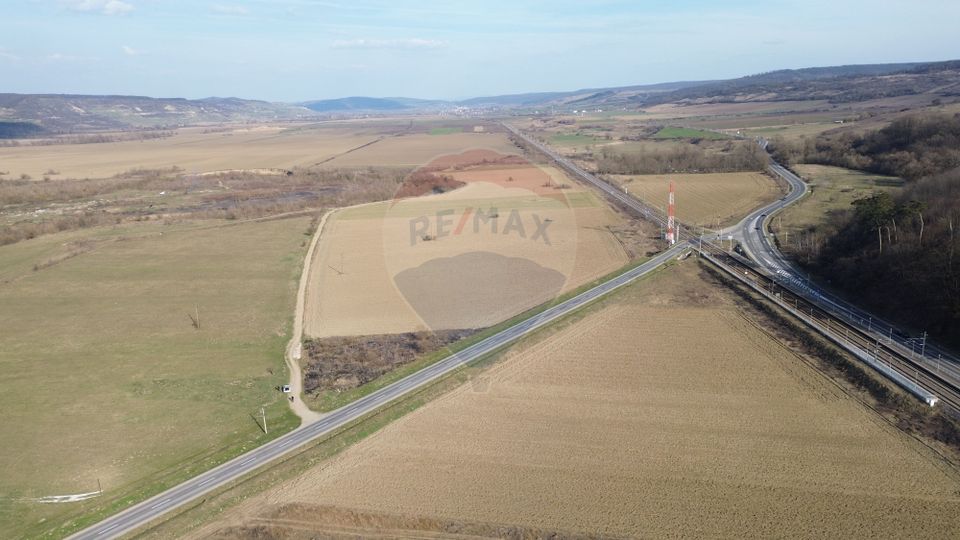 Land 19,319sqm Hoghilag / Strada Principala