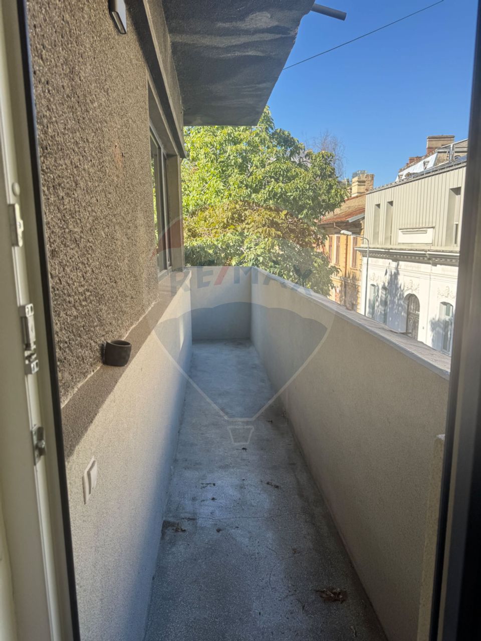 Inchiriere apartament de 3 camere Universitate