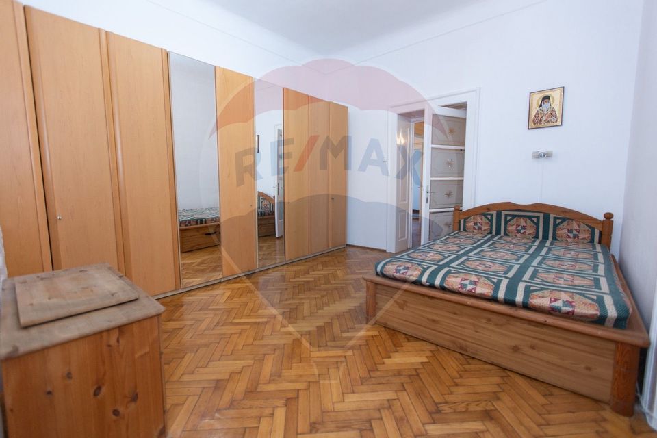 6 room House / Villa for sale, Central area